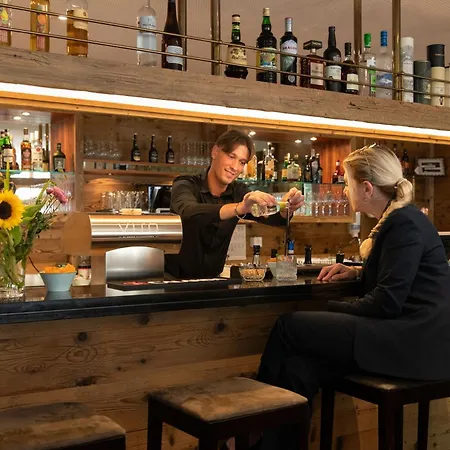 מלון Allegra צואוץ