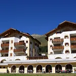 Allegra Hotel 3*